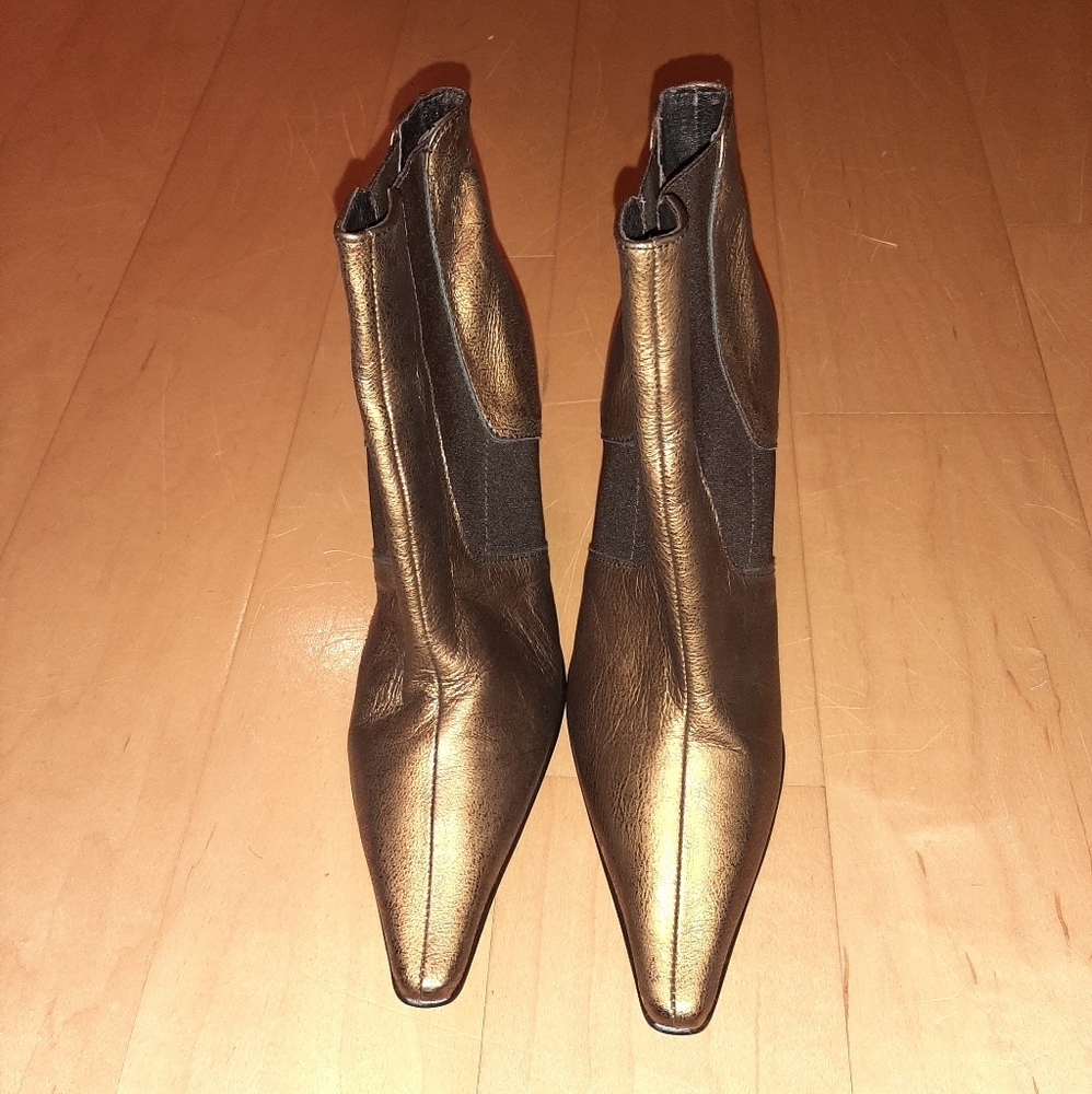 Donald J Pliner High Heel Ankle Boots Size 7.5 M
